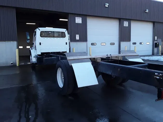 2020 FREIGHTLINER/MERCEDES M2 106