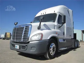 2017 FREIGHTLINER CASCADIA 125