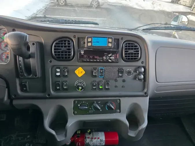 2019 FREIGHTLINER/MERCEDES M2 106a64d537bbe6b06a4d4dad9d5a99f465c