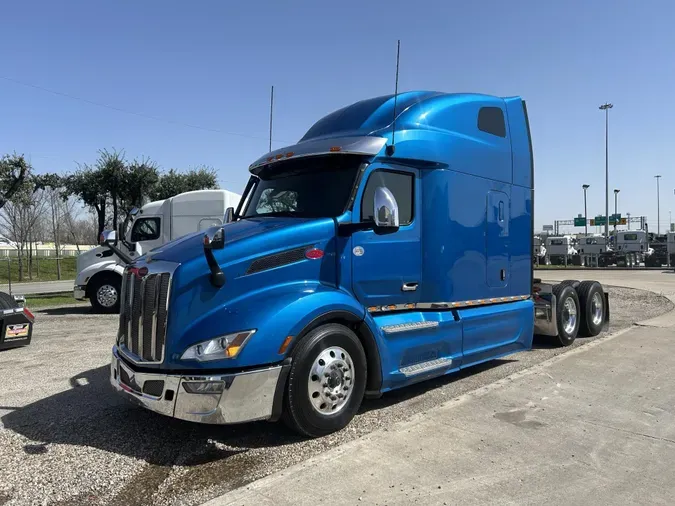 2023 Peterbilt 579