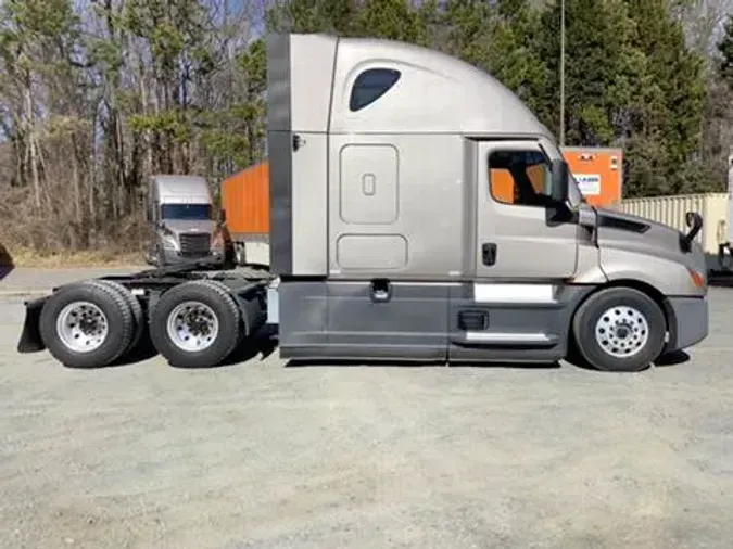 2021 Freightliner Cascadia