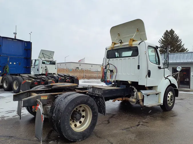 2017 FREIGHTLINER/MERCEDES M2-112