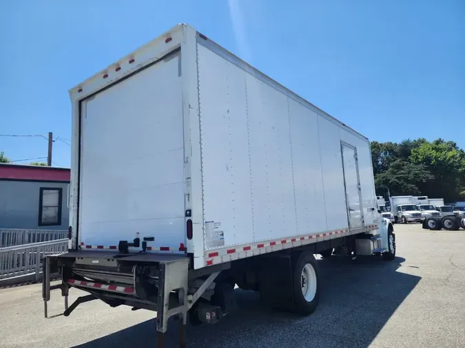 2019 FREIGHTLINER M2 106