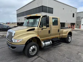 2006 International 4400LP