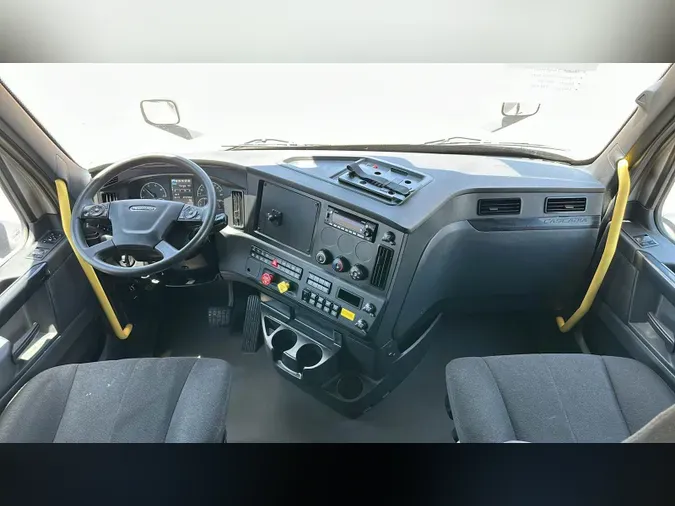2024 Freightliner Cascadia 126