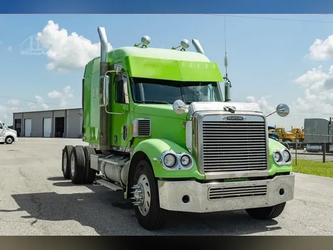 2007 FREIGHTLINER CORONADO 132