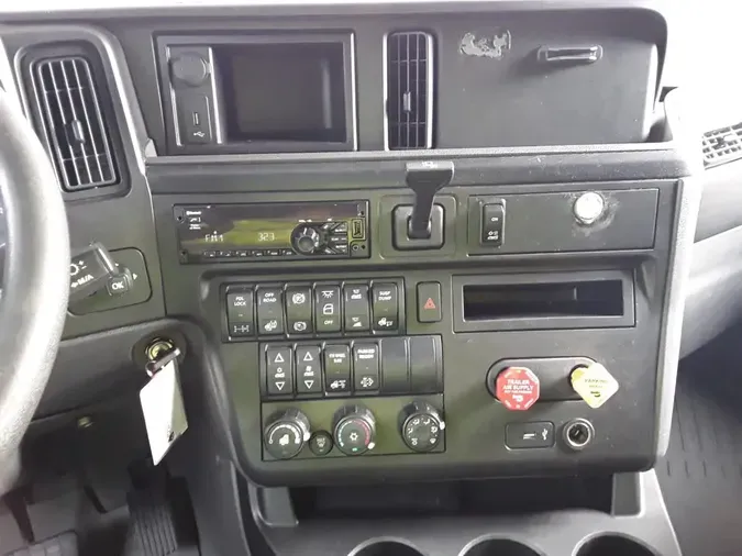 2020 NAVISTAR INTERNATIONAL LT625 SLPR CAB