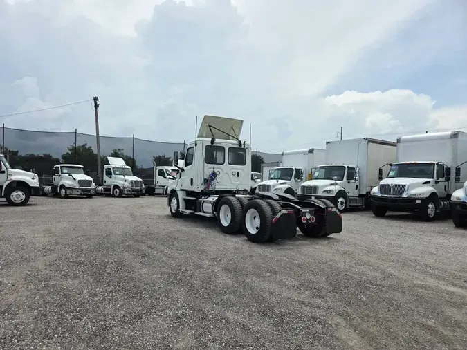 2019 FREIGHTLINER/MERCEDES NEW CASCADIA PX12664