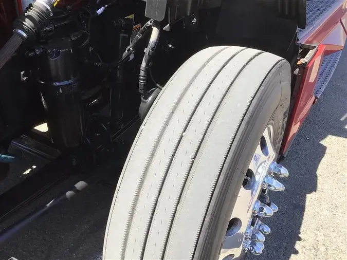 2023 KENWORTH T680