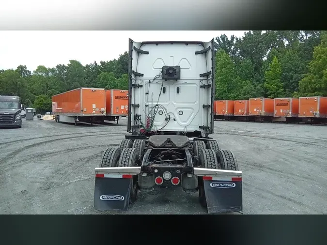 2022 Freightliner Cascadia 126a66eee88d244c23adec54ed60b2e8d4e