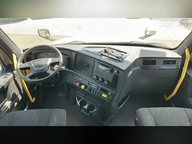 2024 Freightliner Cascadia 126a6701eae1b37b8e71e1db69a1582784f