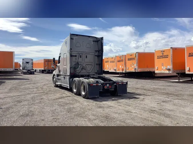 2020 Freightliner Cascadia