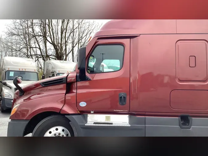 2022 Freightliner Cascadia 126a68006221e73c9ba81102838246c9271