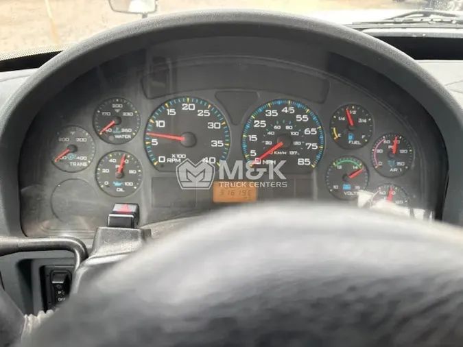 2004 INTERNATIONAL 4400