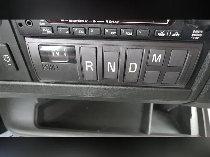 2022 VOLVO VNL64T860