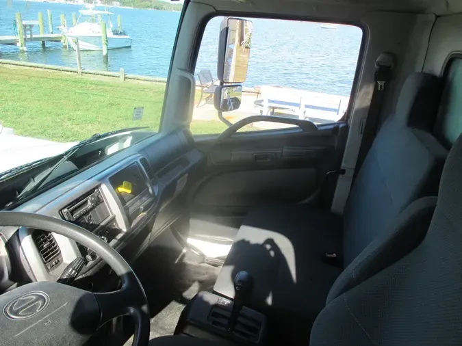 2018 HINO 338
