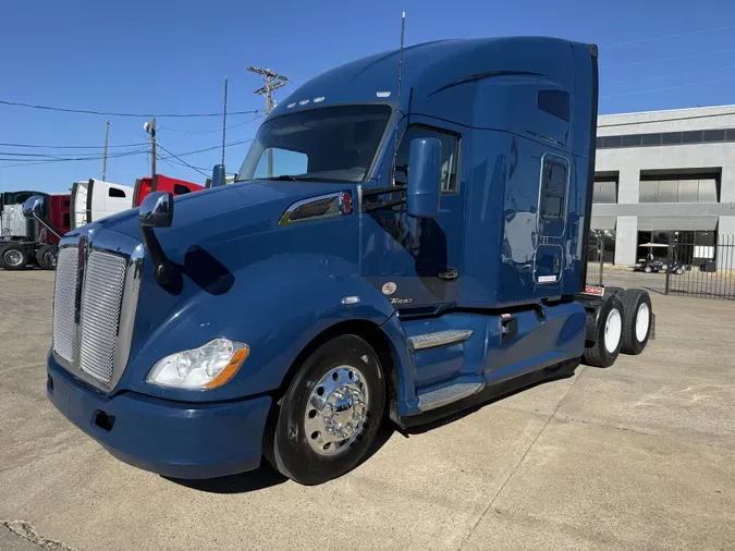2022 Kenworth T680