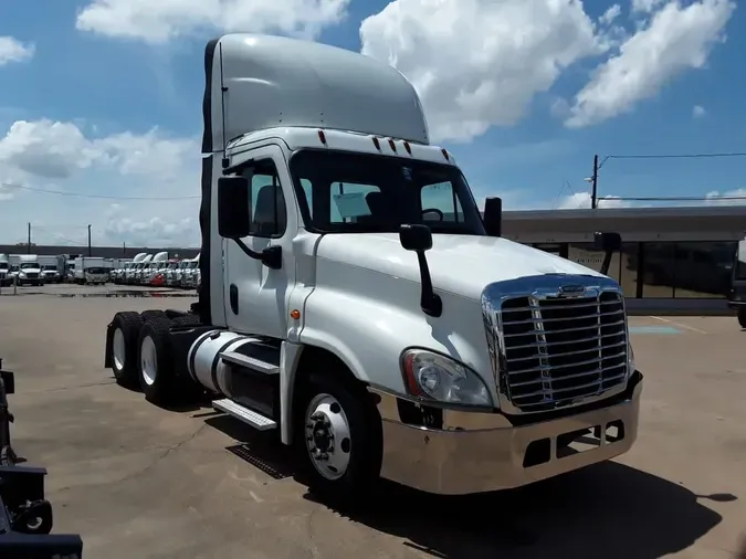 2017 FREIGHTLINER CASCADIA 125