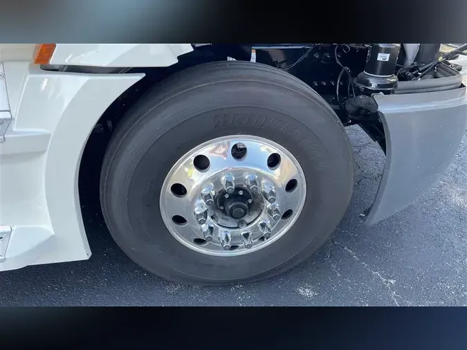 2020 FREIGHTLINER CA126