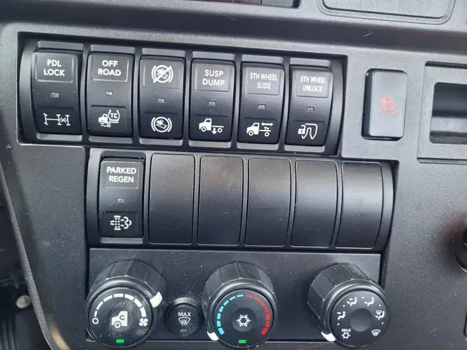 2020 International LT625