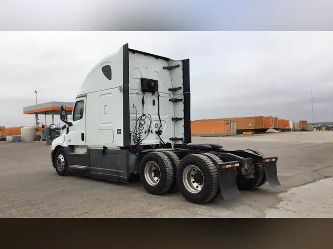 2020 Freightliner Cascadia