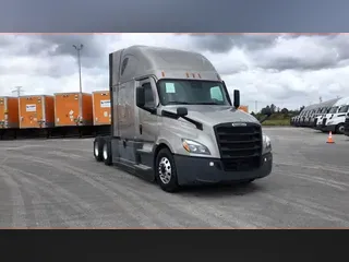 2022 Freightliner Cascadia 126