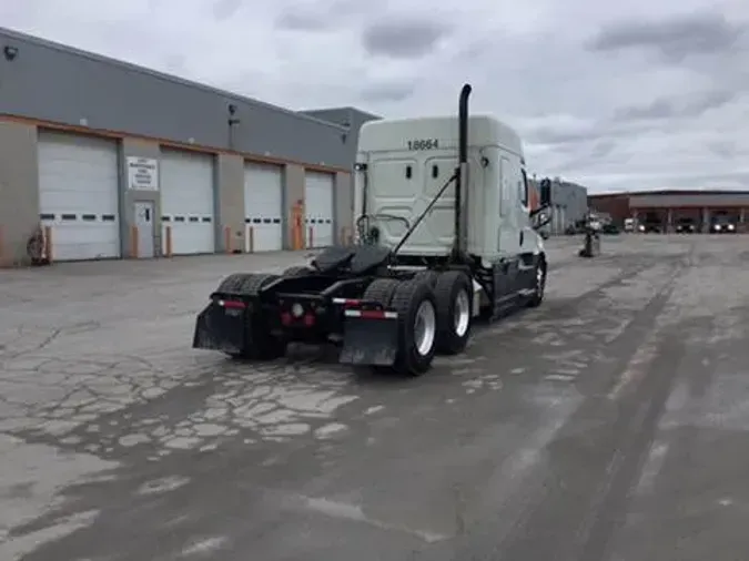 2020 Freightliner Cascadia