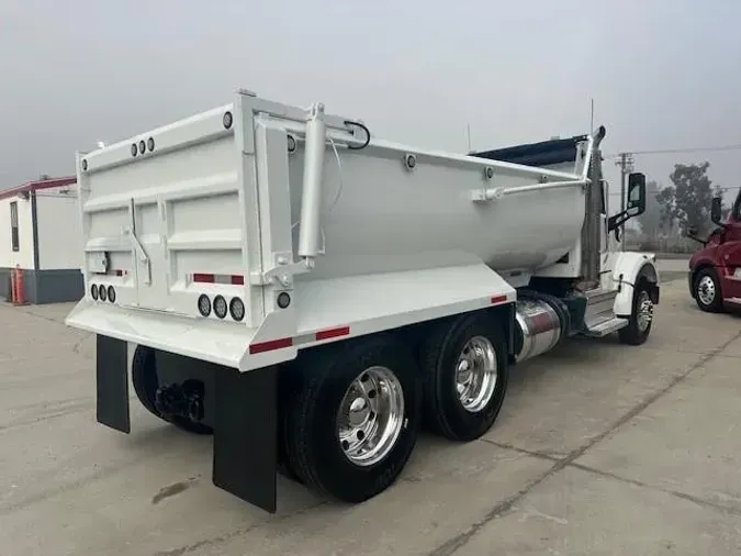 2021 Peterbilt 567