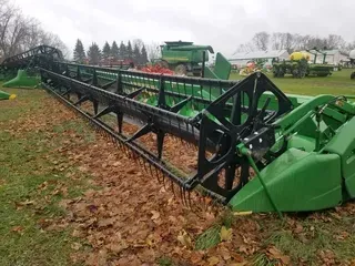 2011 John Deere 635F