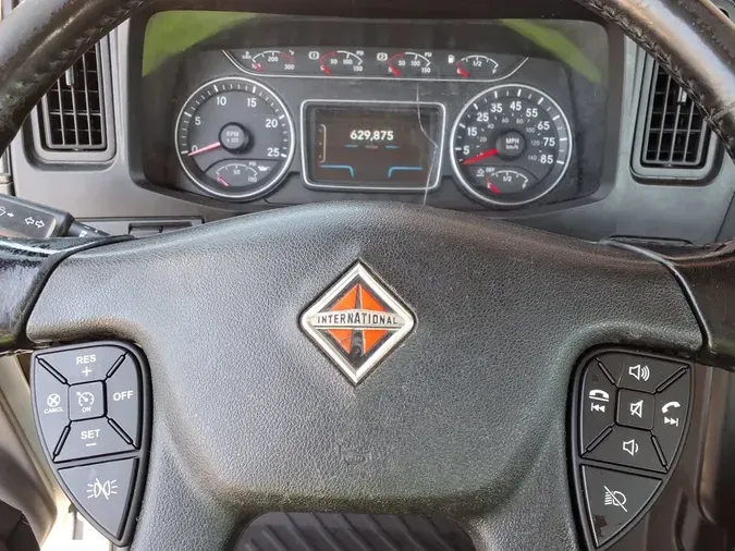 2020 NAVISTAR INTERNATIONAL RH613 DAYCAB S/A