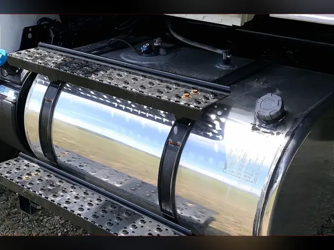 2021 INT MV607