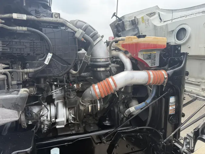 2021 Peterbilt 567a69e35f577403e50b7d1f3c10a1ed75a