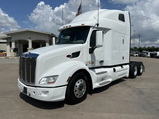 2022 Peterbilt 579