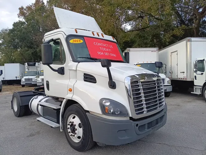 2018 FREIGHTLINER/MERCEDES CASCADIA 113