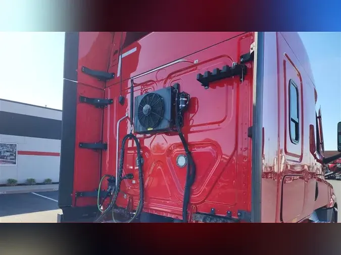 2022 FREIGHTLINER CA126