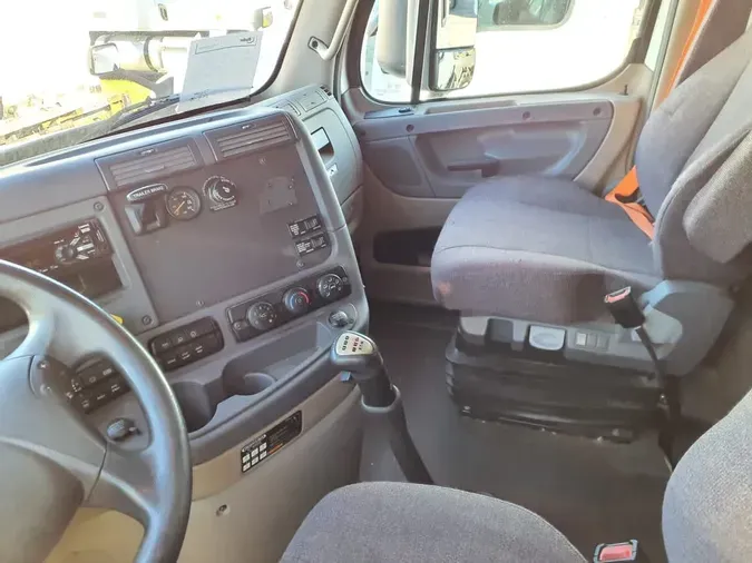 2020 FREIGHTLINER/MERCEDES CASCADIA 125