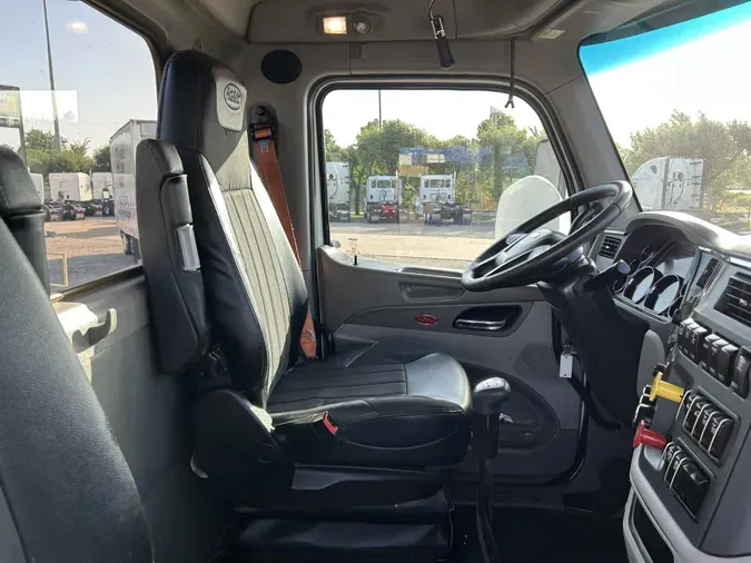 2020 Peterbilt 567