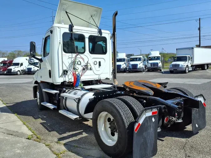 2020 FREIGHTLINER/MERCEDES NEW CASCADIA 116a6a6fc62dcadbbeaa4c472b5217ad4fd