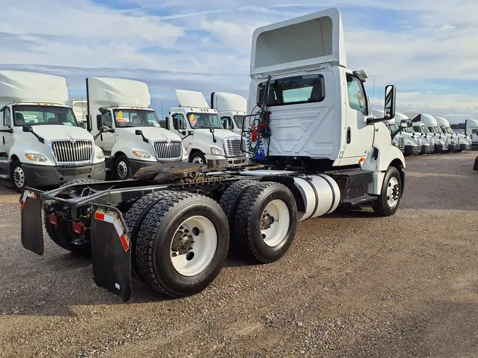 2018 NAVISTAR INTERNATIONAL LT625 DAYCAB T/A