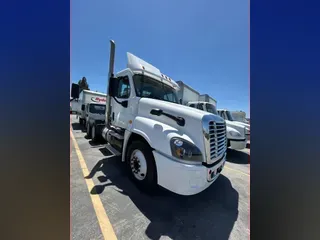 2017 FREIGHTLINER CASCADIA