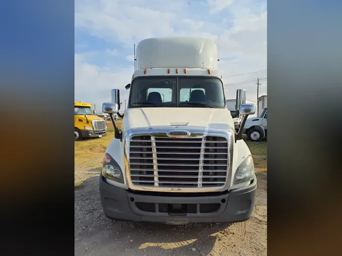 2020 FREIGHTLINER/MERCEDES CASCADIA 125