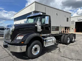 2027 International HX620