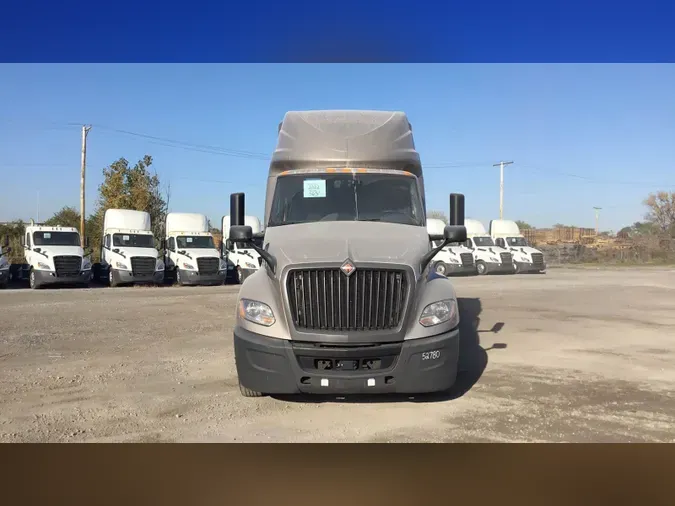 2022 International LTa6ae15f4cb5df51b3e8020d411576553