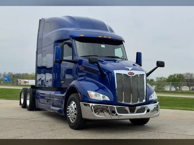 2023 PETERBILT 579