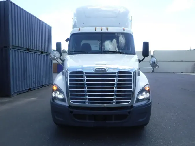 2019 FREIGHTLINER/MERCEDES CASCADIA 125