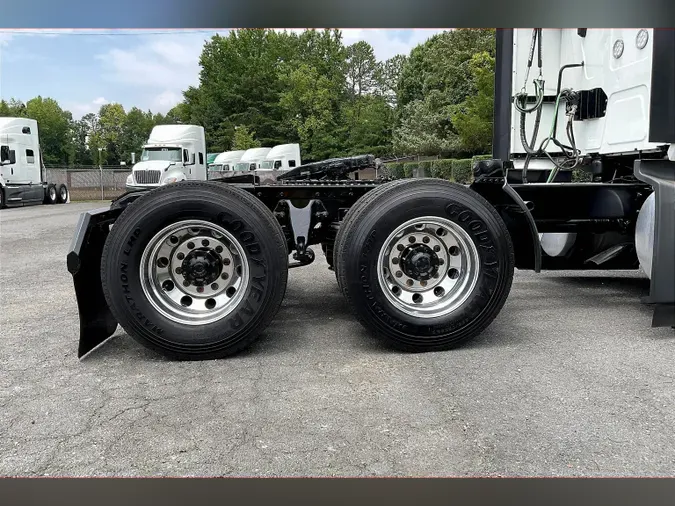 2022 INT LT625 6x4