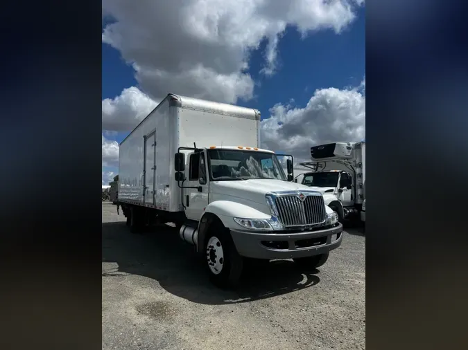 2019 NAVISTAR INTERNATIONAL 4300