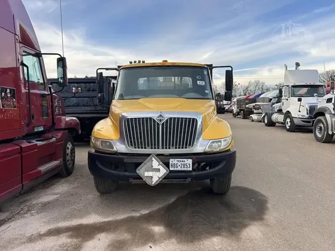 2010 INTERNATIONAL DURASTAR 4300