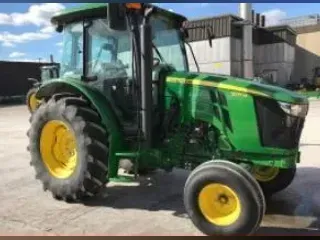 2021 John Deere 5075M