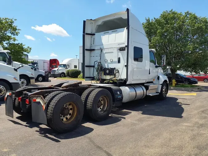 2019 NAVISTAR INTERNATIONAL LT625 SLPR CAB